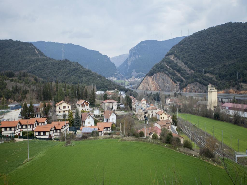 Casa Rural Lagun Etxea Pobes Esterno foto