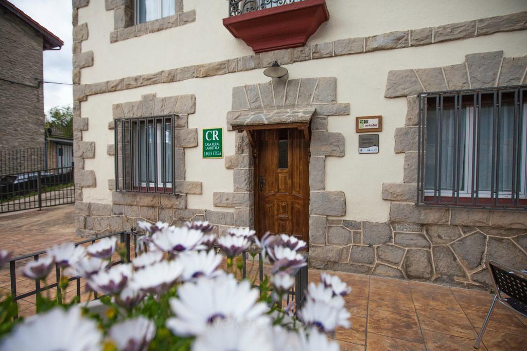 Casa Rural Lagun Etxea Pobes Esterno foto