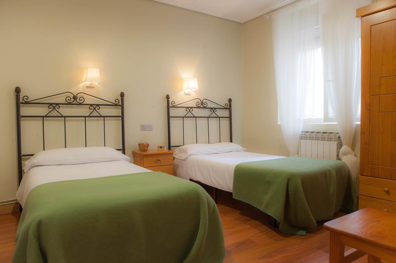 Casa Rural Lagun Etxea Pobes Esterno foto