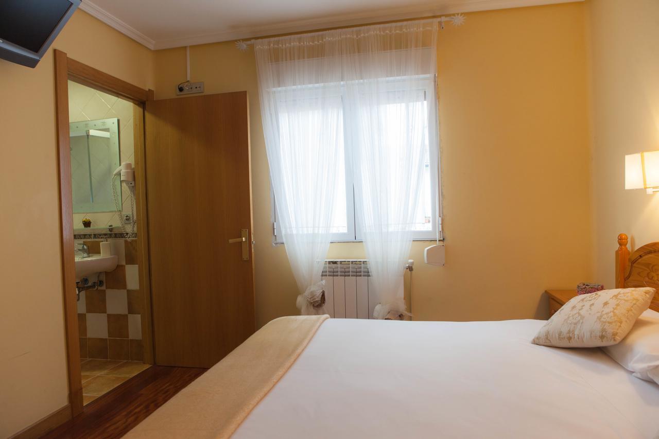 Casa Rural Lagun Etxea Pobes Esterno foto