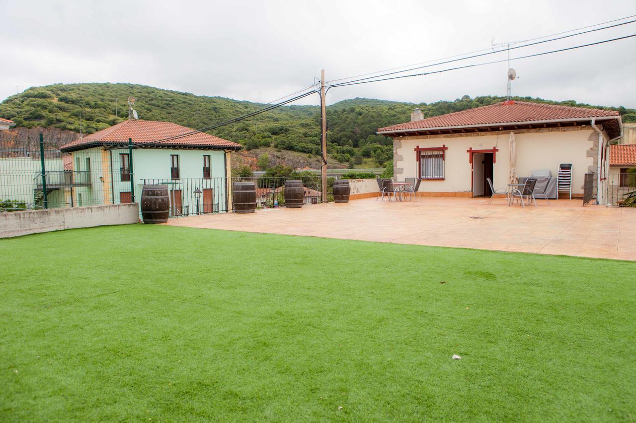 Casa Rural Lagun Etxea Pobes Esterno foto
